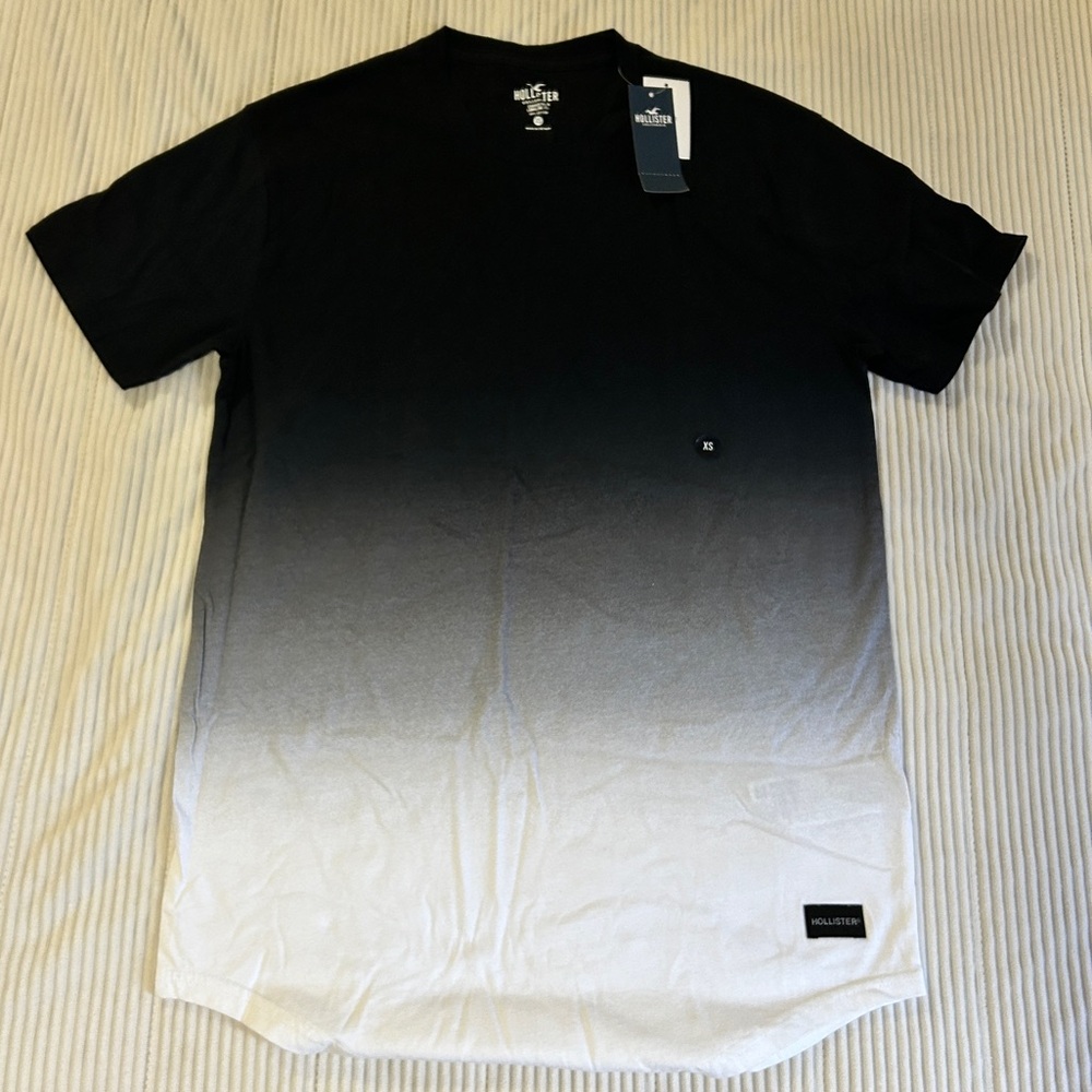 Hollister tee